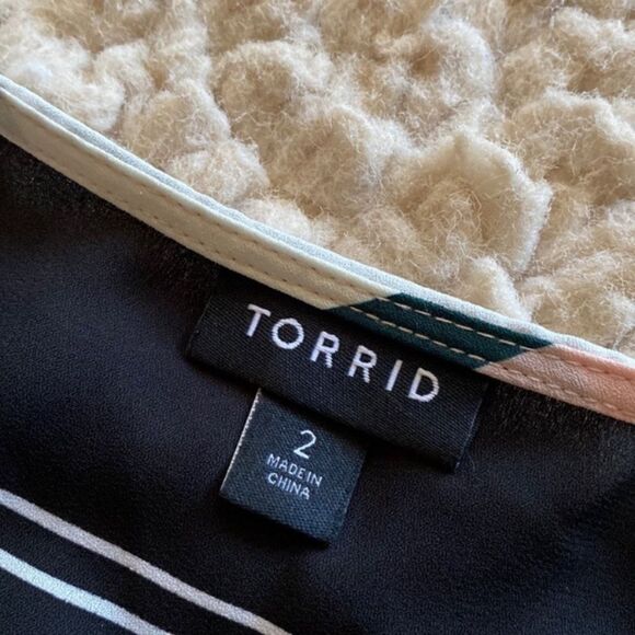 Torrid Plus Size 2X Multicolor Pink Striped Short Sleeve Summer Workwear Blouse - Picture 7 of 12